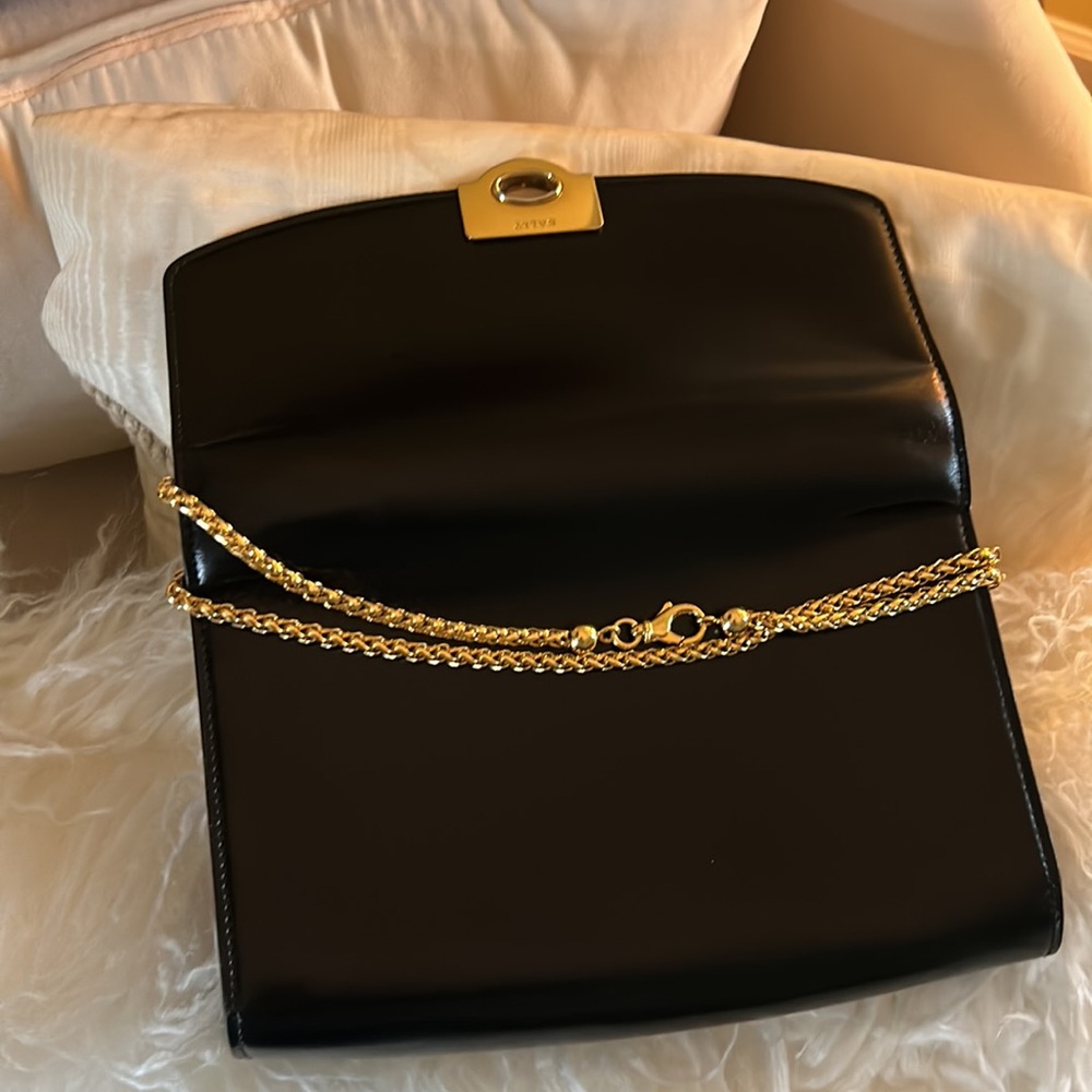 π₯π₯π₯Bally Handbag π₯π₯π₯π₯ - Picture 9 of 16